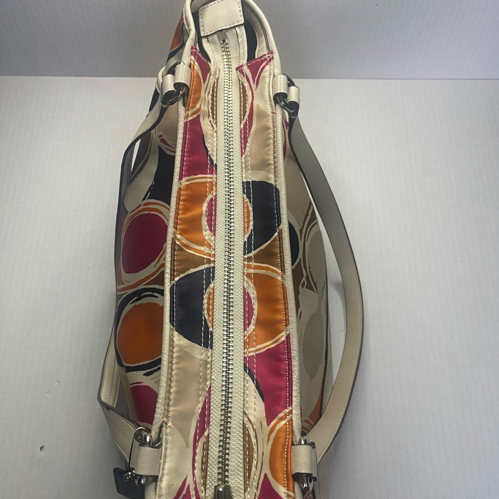 Coach Tote - Picture 5 of 7